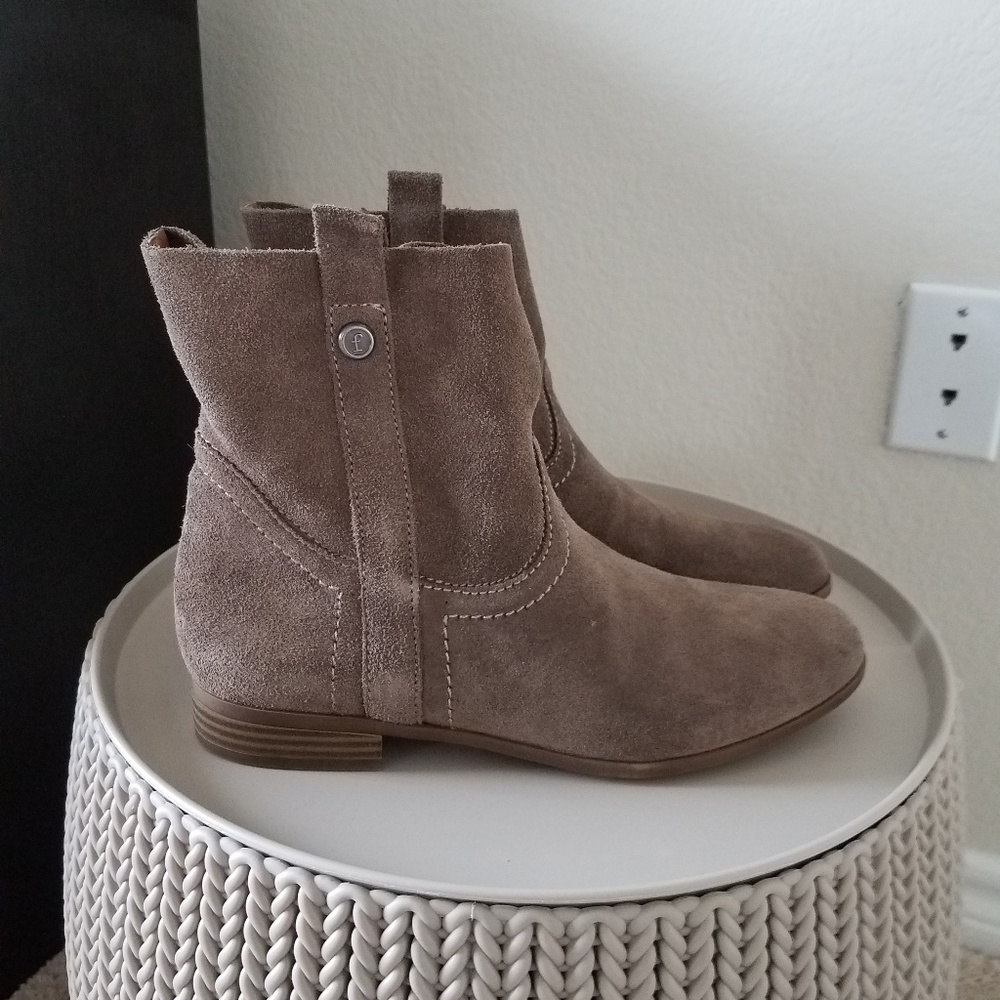 Frye Sarah Shortie Booties